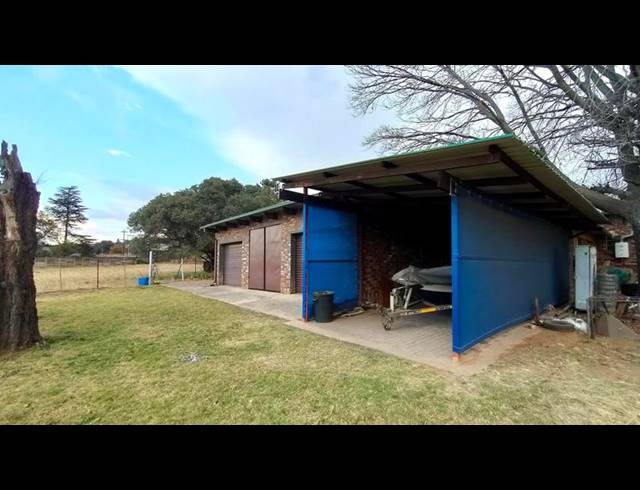 FARM FOR SALE IN HOEVELD PARK